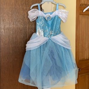 Disney size 3 Cinderella play dress